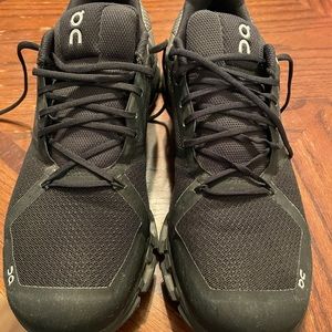 On Cloud Running Waterproof Mens Sneakers